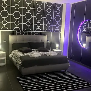 Luxury Mimi Bari